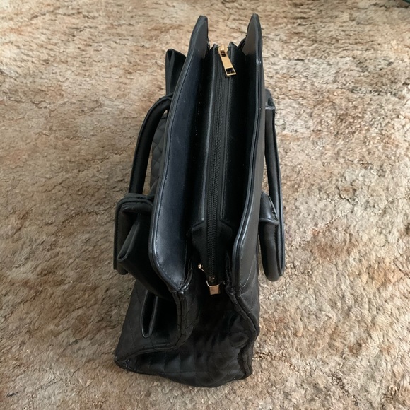 Purse - Picture 3 of 4